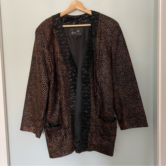 alvarez valls Jackets & Blazers - Vintage Leather leopard embossed jacket